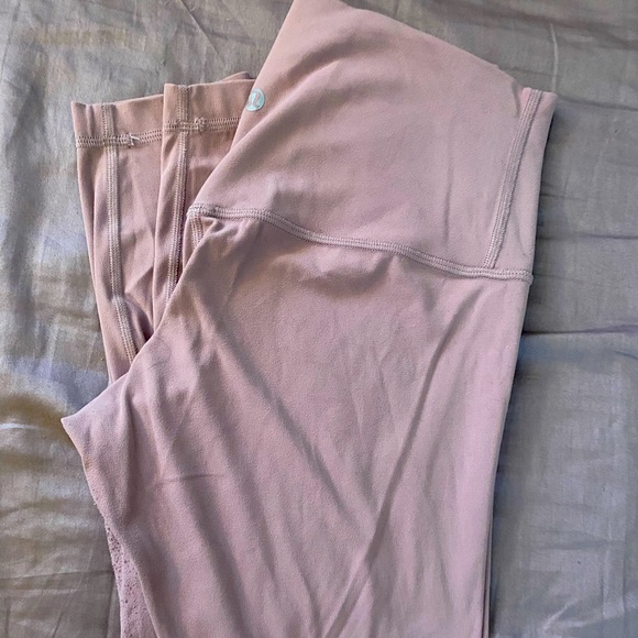 🍋Lululemon Light Pink Aligns 25”🍋 - Picture 1 of 4